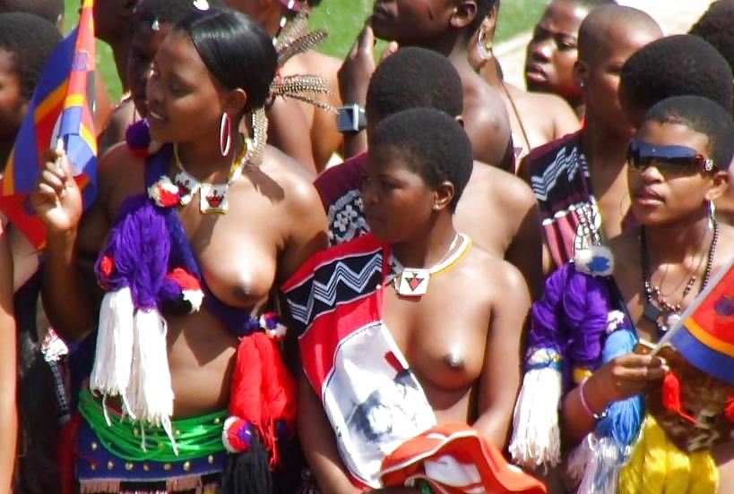裸のガールズグループ 007 - アフリカの部族の祭典 1
 #15877724