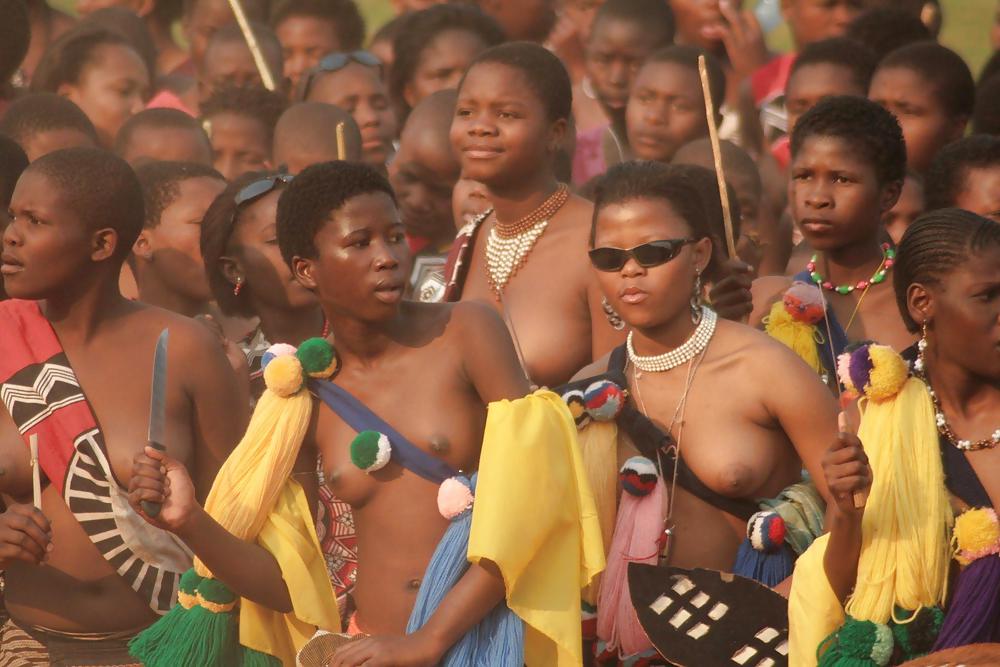 Groupes De Filles Nues 007 - Célébrations Tribales Africaines 1 #15877733