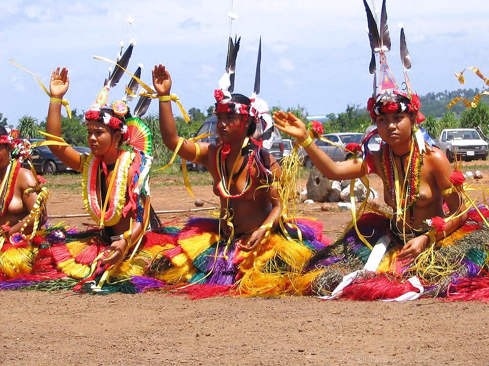 Groupes De Filles Nues 007 - Célébrations Tribales Africaines 1 #15877793