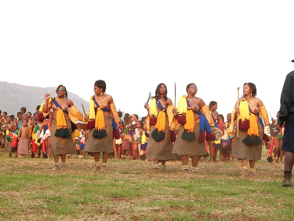 Groupes De Filles Nues 007 - Célébrations Tribales Africaines 1 #15877798