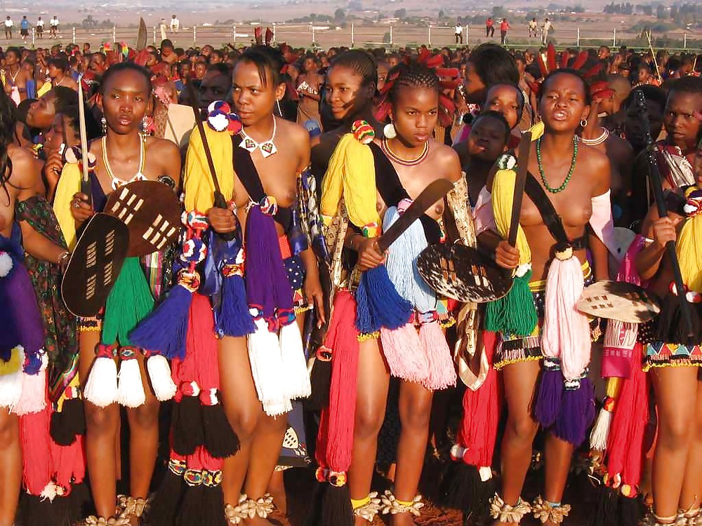 裸のガールズグループ 007 - アフリカの部族の祭典 1
 #15877843