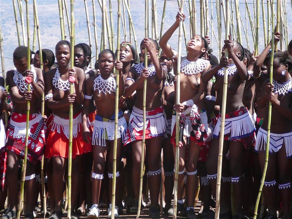Groupes De Filles Nues 007 - Célébrations Tribales Africaines 1 #15877854