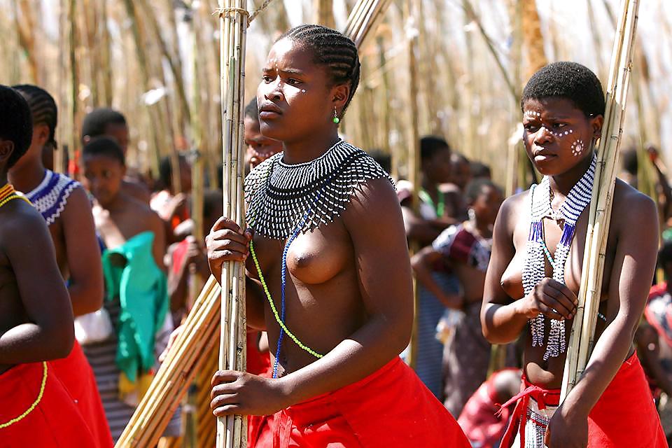 裸のガールズグループ 007 - アフリカの部族の祭典 1
 #15877869