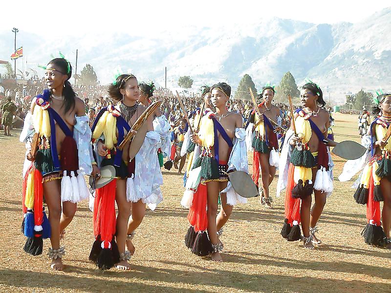 Groupes De Filles Nues 007 - Célébrations Tribales Africaines 1 #15877899