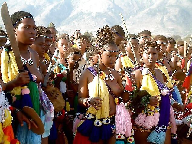 Groupes De Filles Nues 007 - Célébrations Tribales Africaines 1 #15877942
