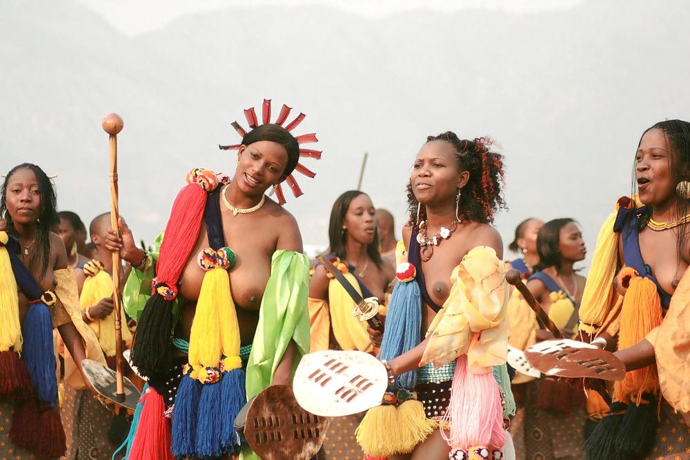 Groupes De Filles Nues 007 - Célébrations Tribales Africaines 1 #15877951