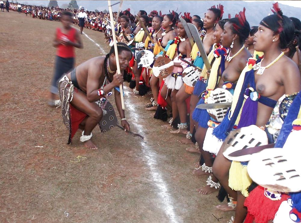 Groupes De Filles Nues 007 - Célébrations Tribales Africaines 1 #15877970