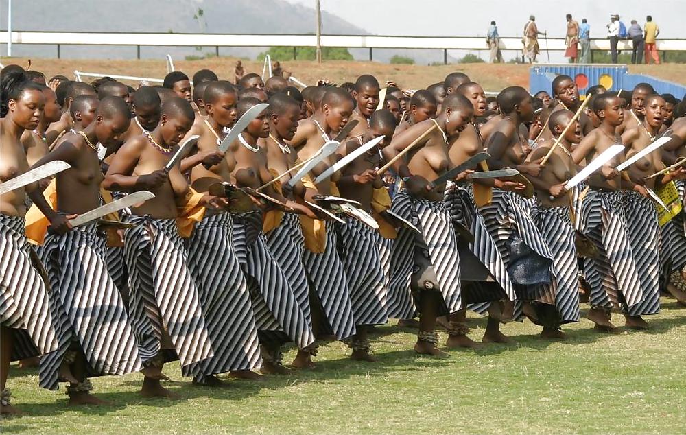 裸のガールズグループ 007 - アフリカの部族の祭典 1
 #15877989