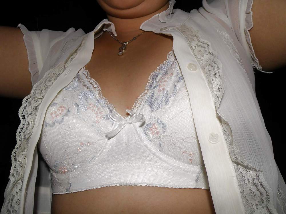 Bra and its owner #19855867