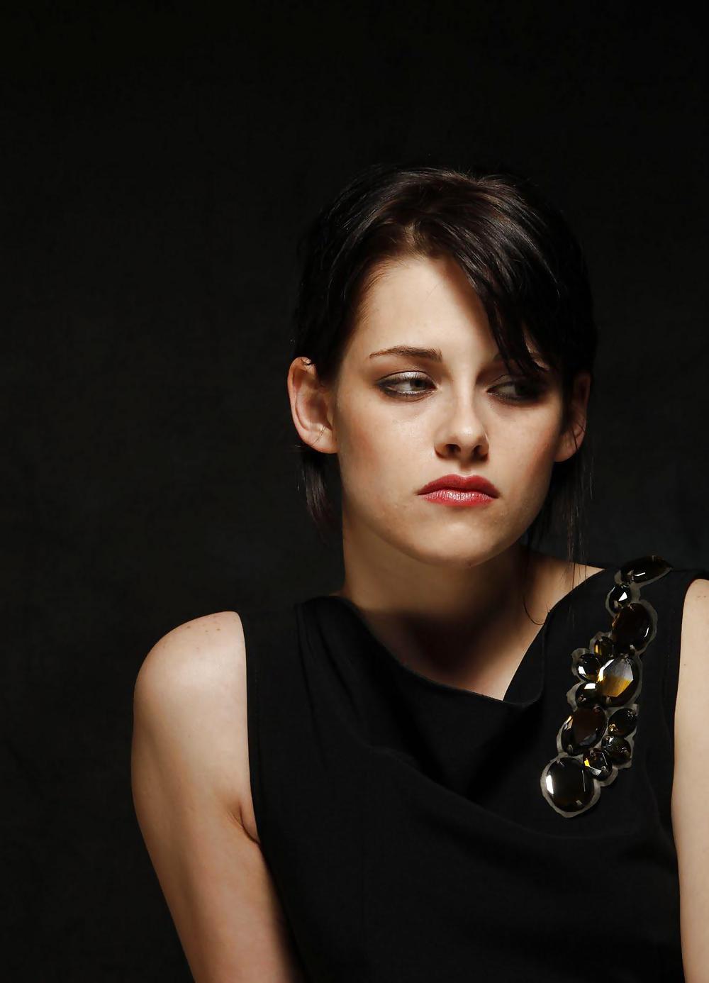 Kristen stewart  #7985446