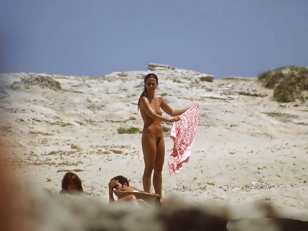 Beautiful Tits Caught on Beach 2 by Voyeur TROC #18117474