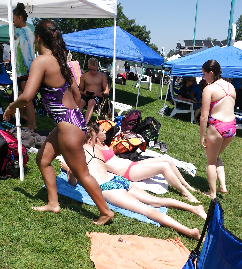 Nice Asses at the Swimming Pool Again. :D #21385145