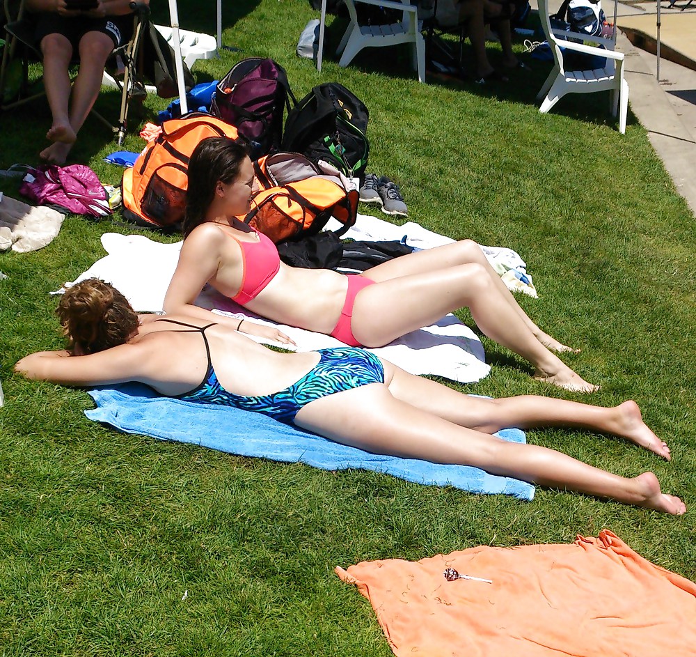 Nice Asses at the Swimming Pool Again. :D #21385231