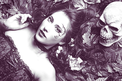 Black and White 154! #8952864