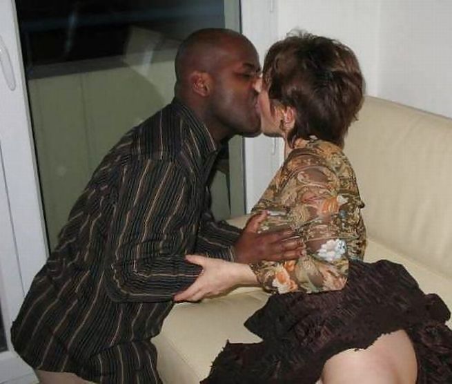 Interracial Kissing #10568530