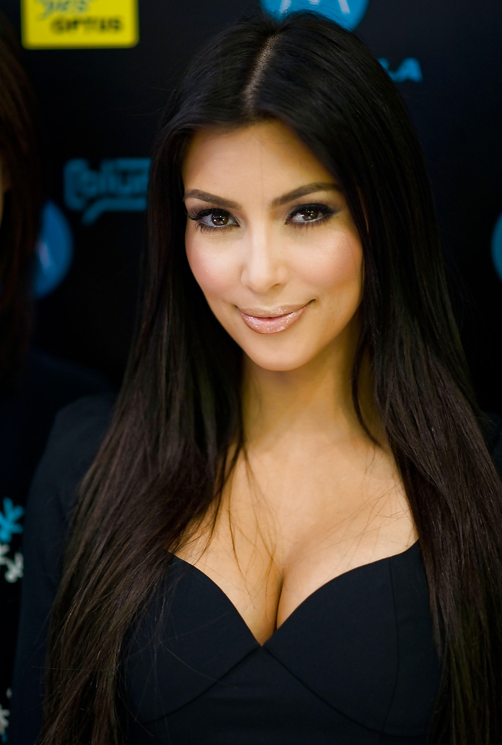 Kim kardashian a optus in brisbane
 #2147625