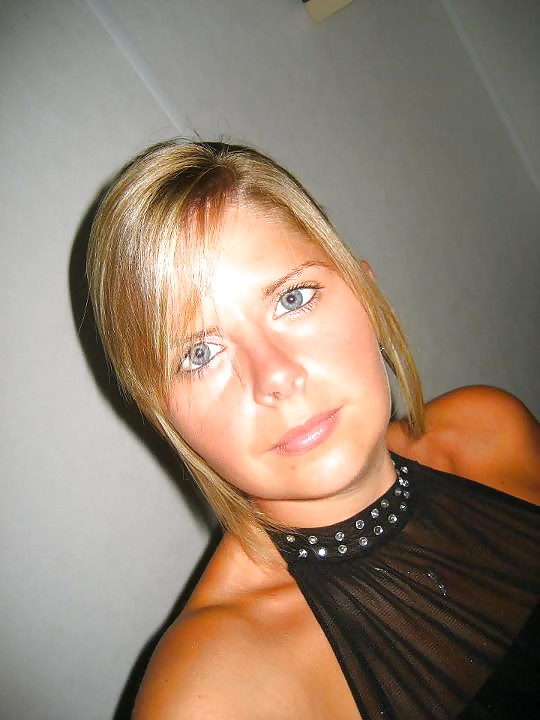 Putes dans un un new albums
 #10110221