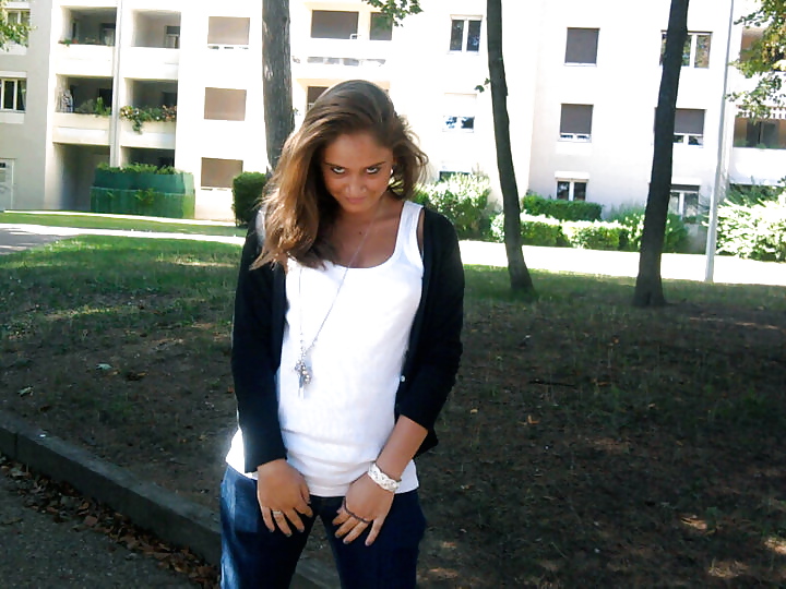 Putes dans un un new albums
 #10110233