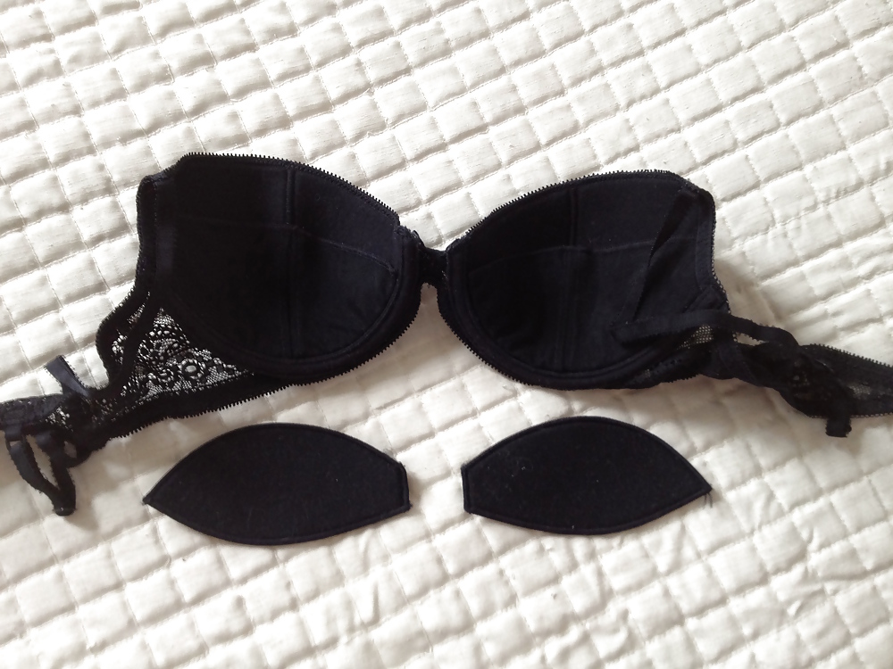 People selling their bras on internet #8555777