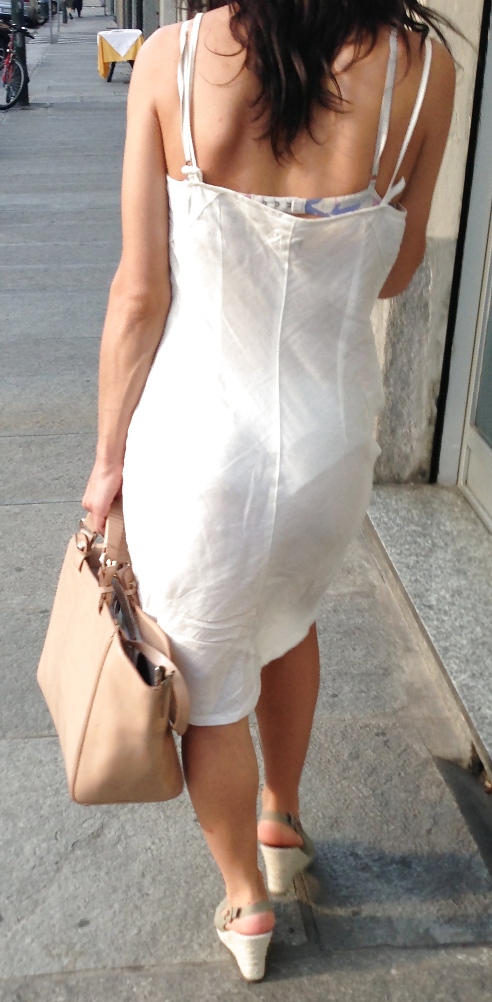 La mia nuova zoccolina a spasso
 #19922345