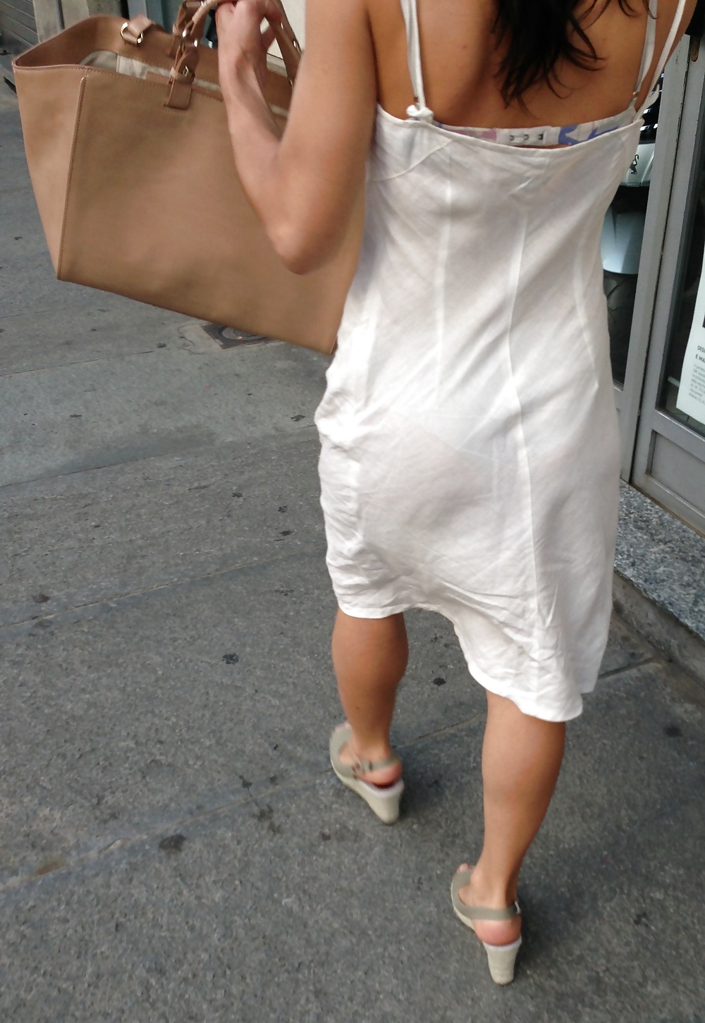 La mia nuova zoccolina a spasso
 #19922353