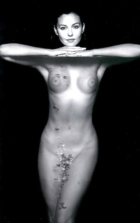 Hot Italian Celebrity Monica Bellucci Butt Naked #1065967