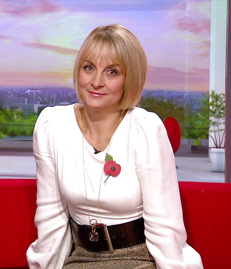 Louise Minchin #18686285