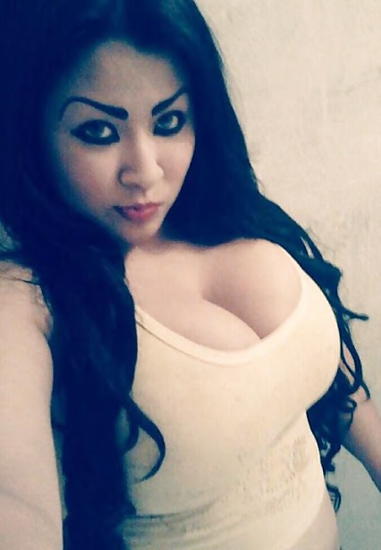 Latina mild with big tits and huge fake eyebrows #22673790