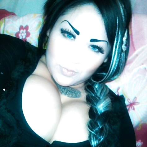 Latina mild with big tits and huge fake eyebrows #22673807