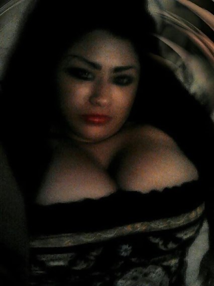 Latina mild with big tits and huge fake eyebrows #22673938
