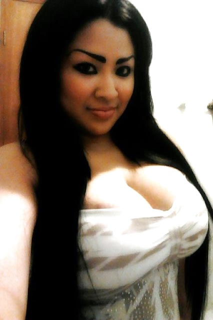Latina mild with big tits and huge fake eyebrows #22673972