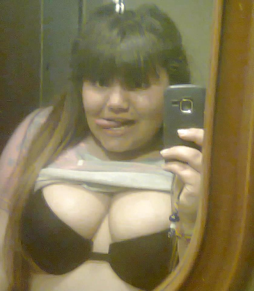 Tetas grandes
 #16217654