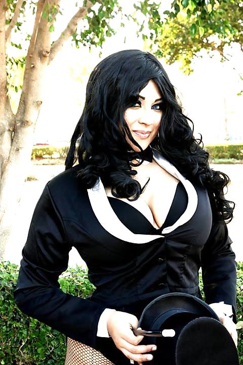 Ivy doomkitty - cosplayer con curvas
 #18477355