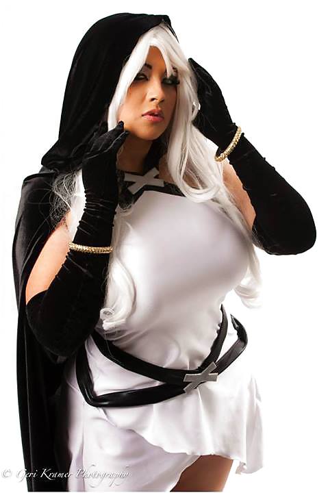 Ivy doomkitty - cosplayer con curvas
 #18477384