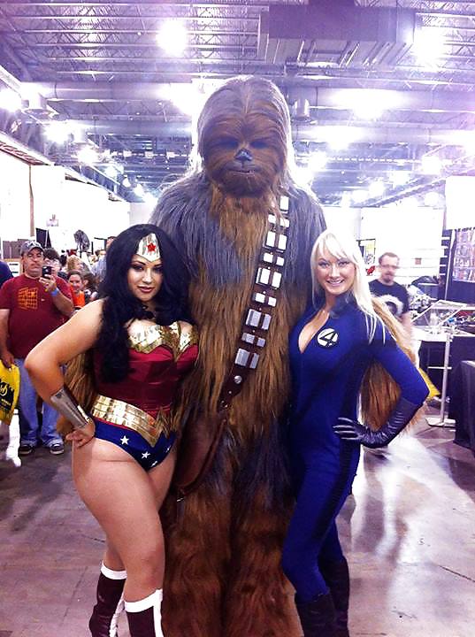 Ivy doomkitty - cosplayer con curvas
 #18477601