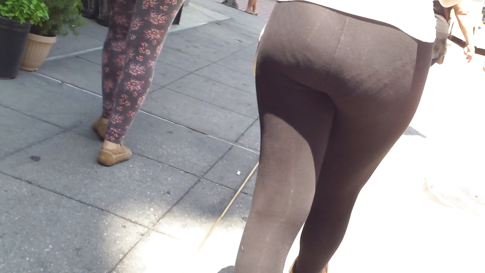 Spandex teen butt & ass crack in public
 #20734214