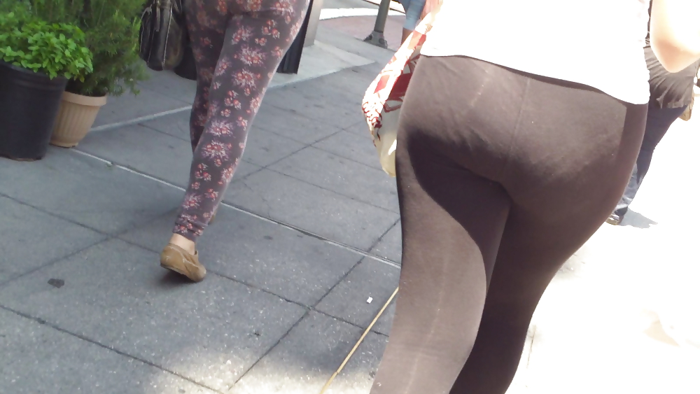 Spandex teen butt & ass crack in public
 #20734250