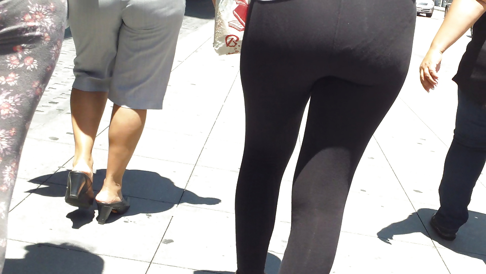 Spandex teen butt & ass crack in public
 #20734306