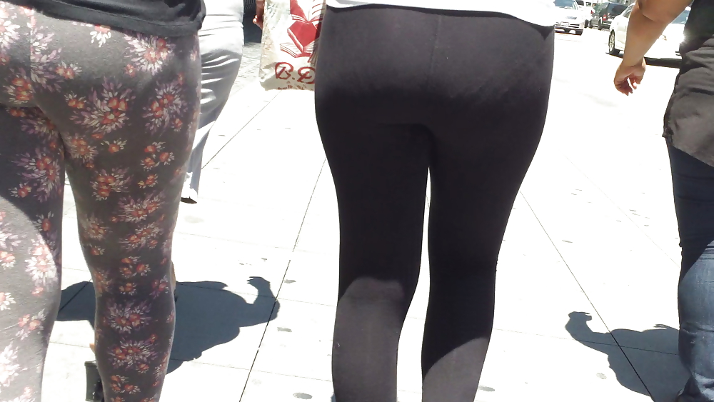 Spandex teen butt & ass crack in public
 #20734314