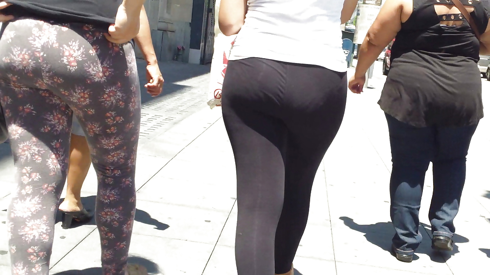 Spandex teen butt & ass crack in public #20734345