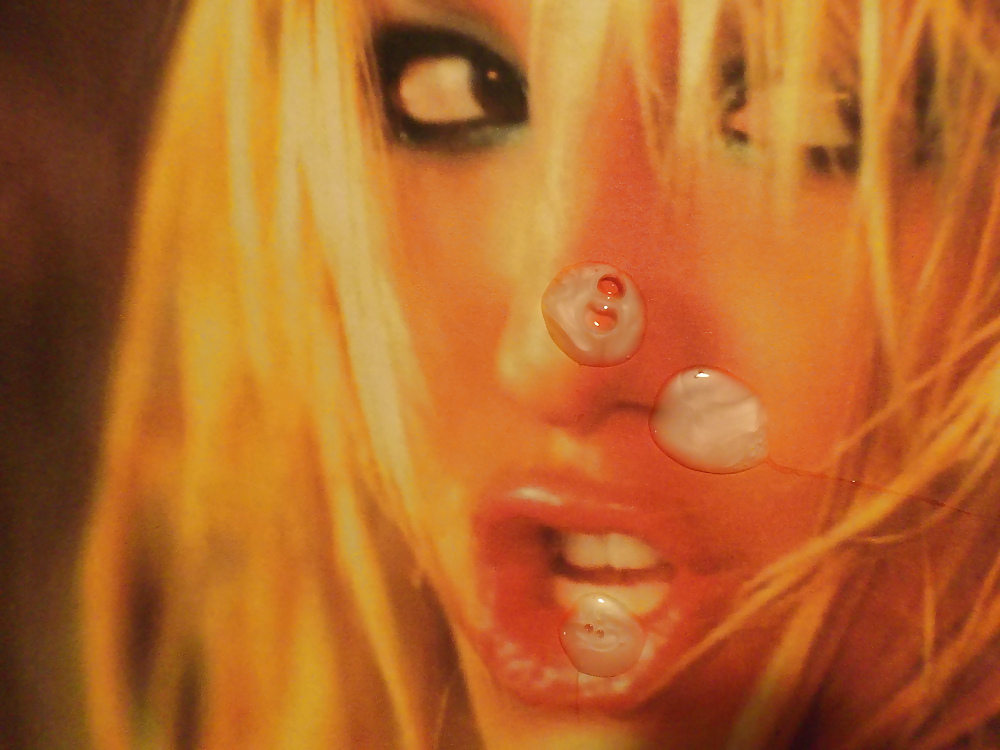 Britney Spears: Closeup Cum Drenching #19659645