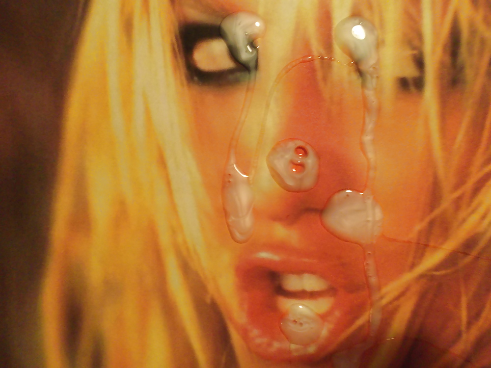 Britney Spears: Closeup Cum Drenching #19659649