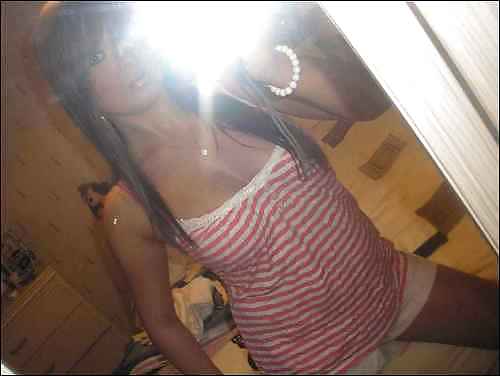 Pequeña amii 4 
 #15093325