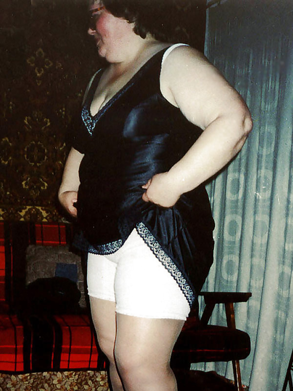 Corpulent females in trousers. #9585514