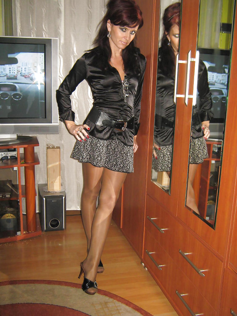 Hotlegs-sexy amateur mature24 #4286559