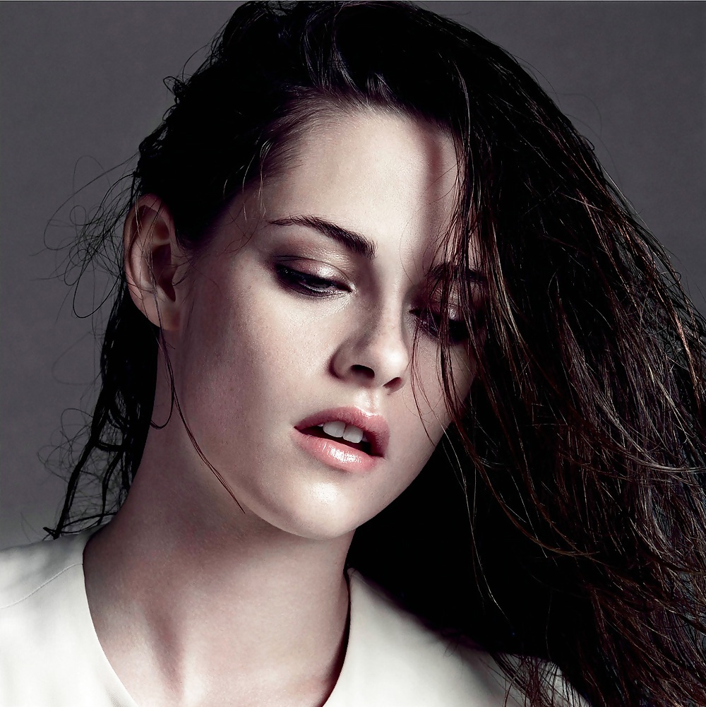 Pictures of Kristen Stewart that gets me hard #21086809