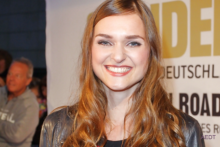 Josephin busch
 #13743898