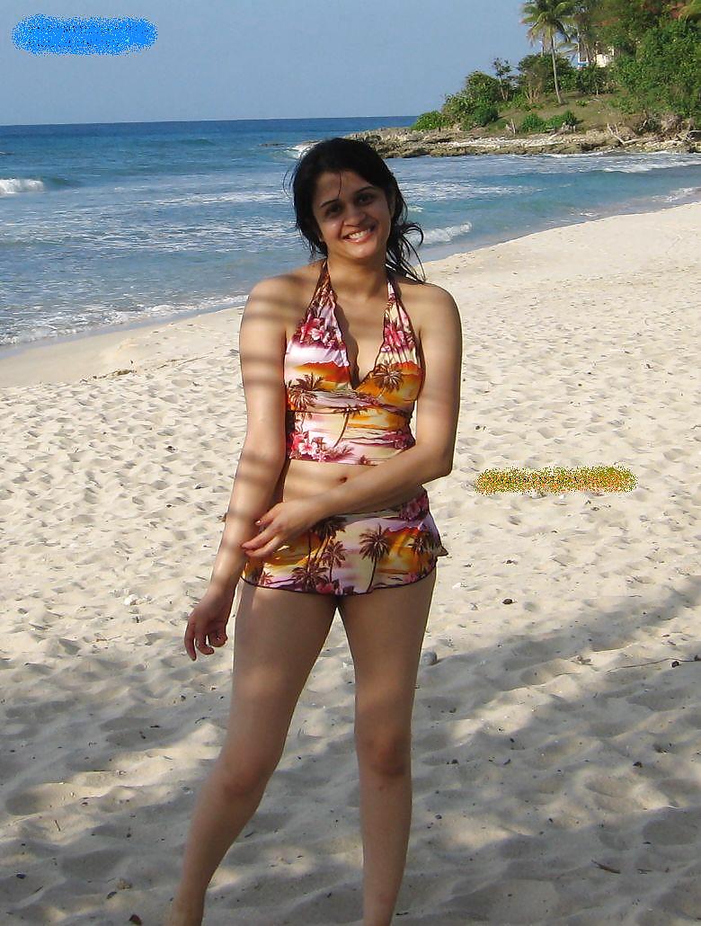 Indian Desi Babes Very Horny #9432948