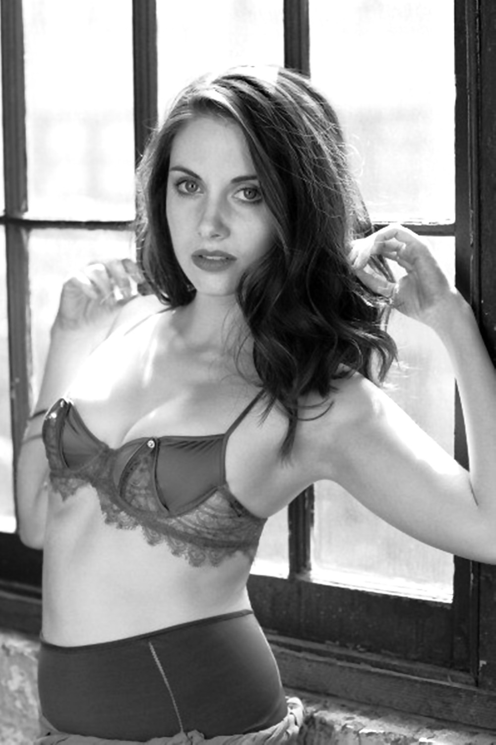 Alison Brie mega collection  #10006411