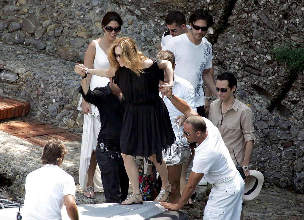 Jennifer Lopez Candids Bikini En Italie #2619487